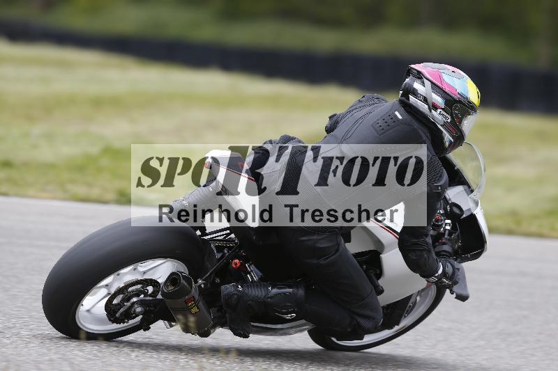 /Archiv-2024/13 22.04.2024 Plüss Moto Sport ADR/Freies Fahren/unklar